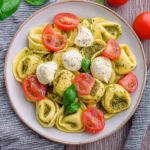 Tortellini Salat mit Pesto (schnelles Rezept)